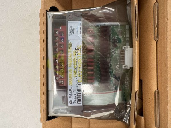 Allen Bradley 1746-OA16D - Imagen 4